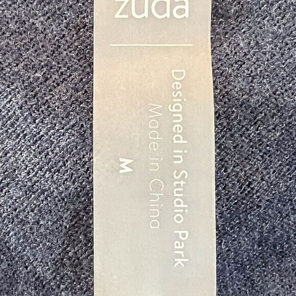 Zuba Athletic wear. Navy blue soft t-shirt/sweater.✔️ out the back! - Picture 8 of 9